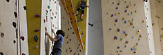 Arrampicarsi indoor - Divertimento ripido e rapido