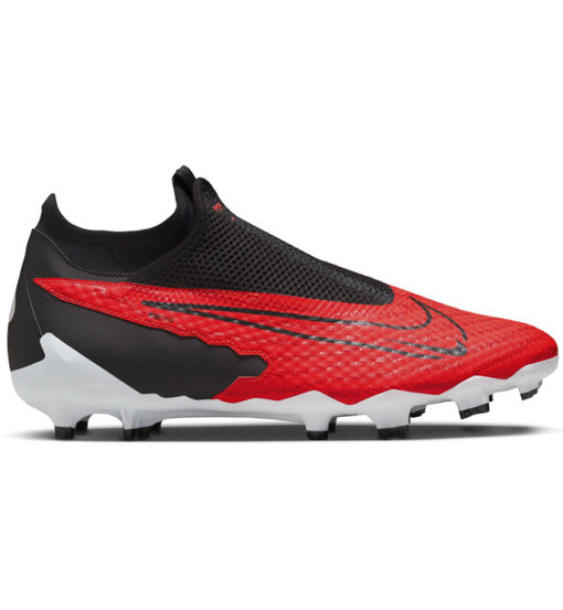 Nike Phantom GX Academy: Precisione e Agilità in Campo
