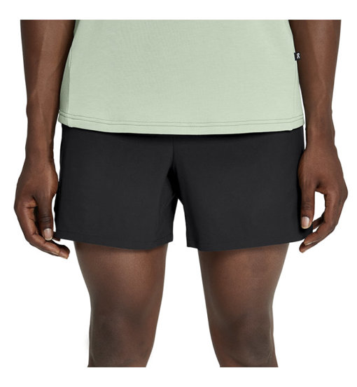 On Essential - pantaloni corti running - uomo. Taglia S