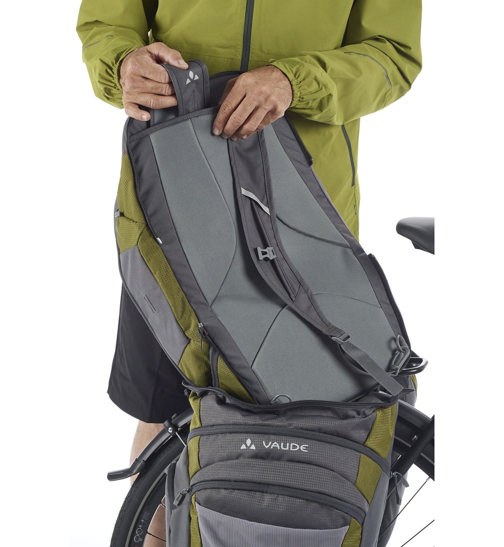 Vaude Karakorum Pro Dreifachtasche Hinterrad